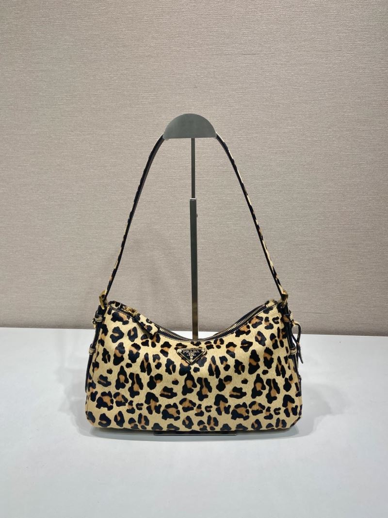 Pra*a hobo bags
